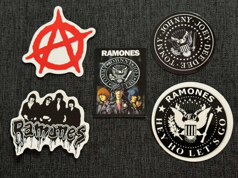 Lot (5) THE RAMONES 1 5/8″ to 2 1/2″ Band Logo STICKERS Fast! FREE SHIP! JOEY